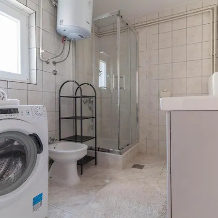 Modern Sara Near The By Ta Leut Agency Apartment Privlaka (Zadar)